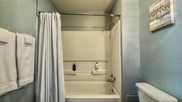 Jabón y papel de baño