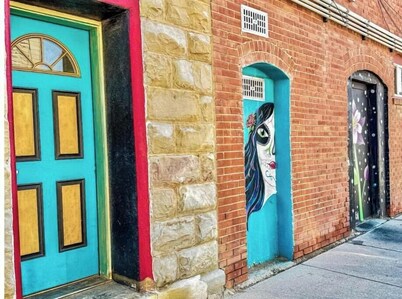 3# Boutique loft near all restaurants and river.