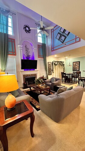 Charming 4-bedroom house in Winston-Salem near hospitals, downtown,universities