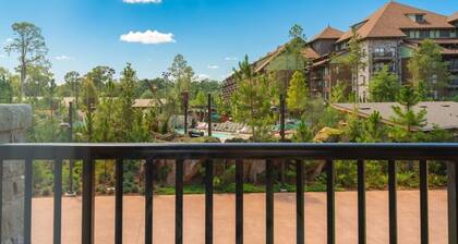 Orlando | Family Lodge Retreat | Pool + Resort | 2BR