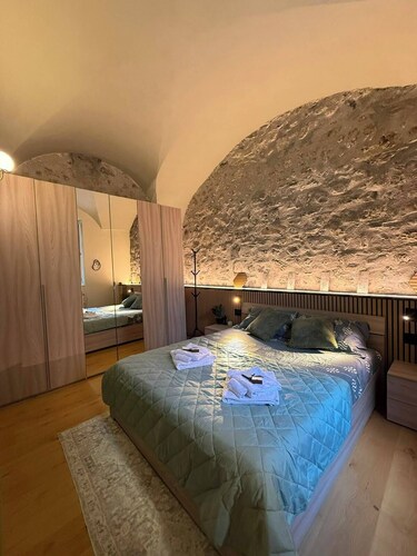 WISTERIA SECRET GARDEN ApartmentHistoric Palace&Private Courtyard (MAX 3 GUESTS)