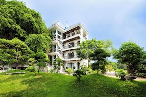 Ngoại thất