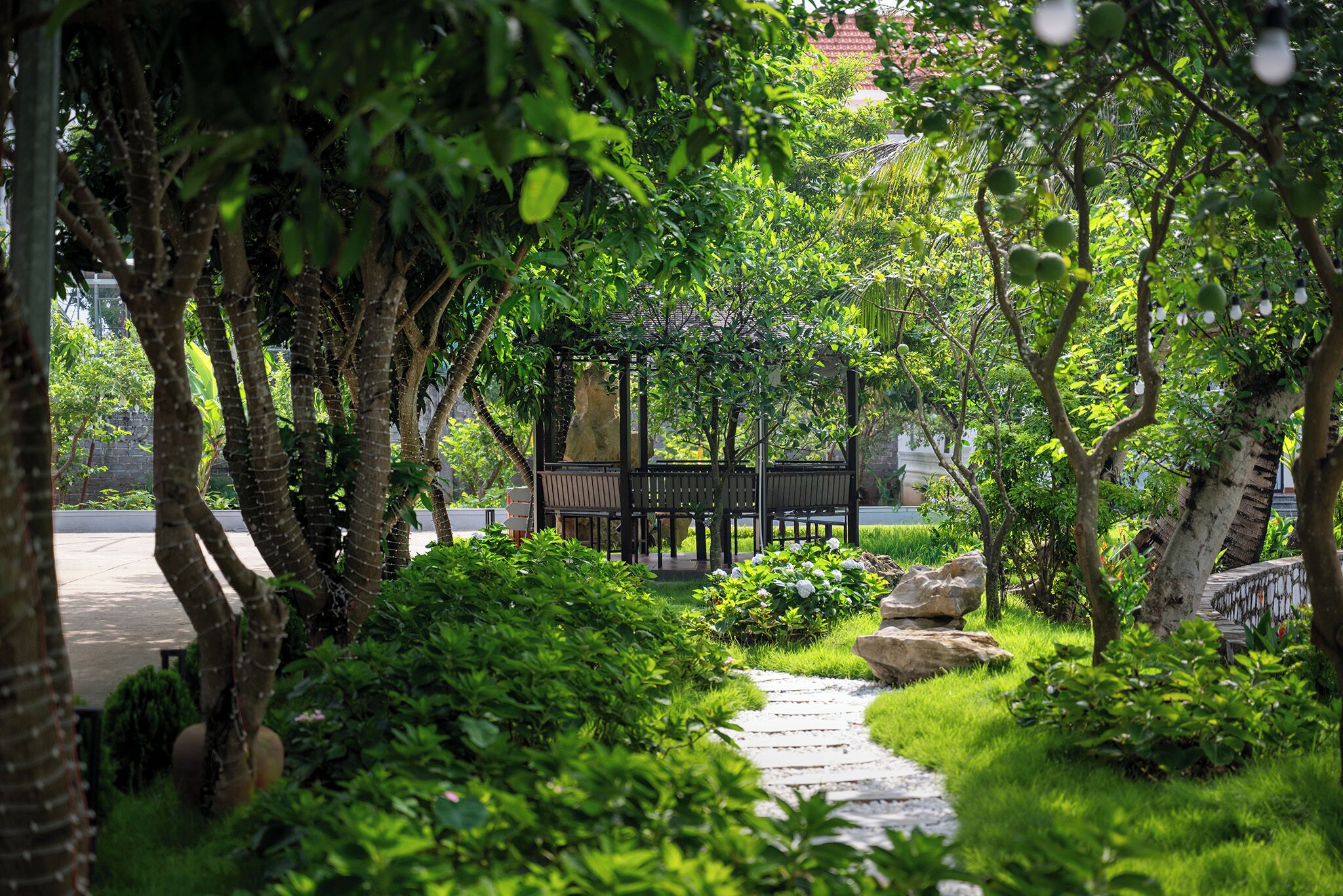 Basic Bungalow, Non Smoking, Garden View | Property grounds