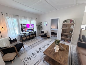 2 Schlafzimmer, Bügeleisen/Bügelbrett, WLAN, Bettwäsche