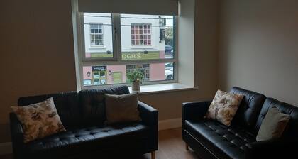 Ensuite bedroom in charming Kinvara near the coast