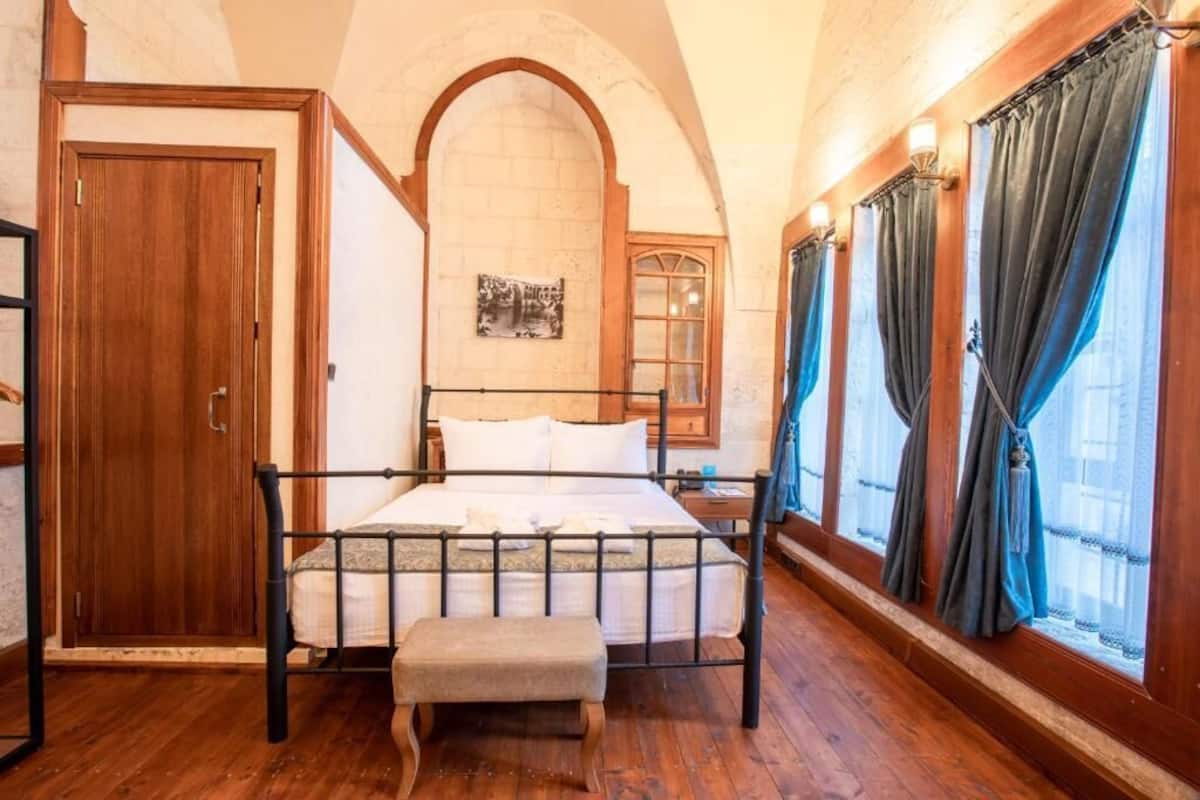 Double Room, Balcony, Garden View | WiFi (free)