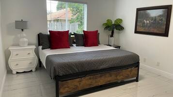 Ferros/tábuas de passar roupa, Wi-Fi, roupa de cama