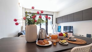 Apartment (1 Bedroom) | Dining room - Italianway Comfort - Vico Magistretti 1 B (Milan)