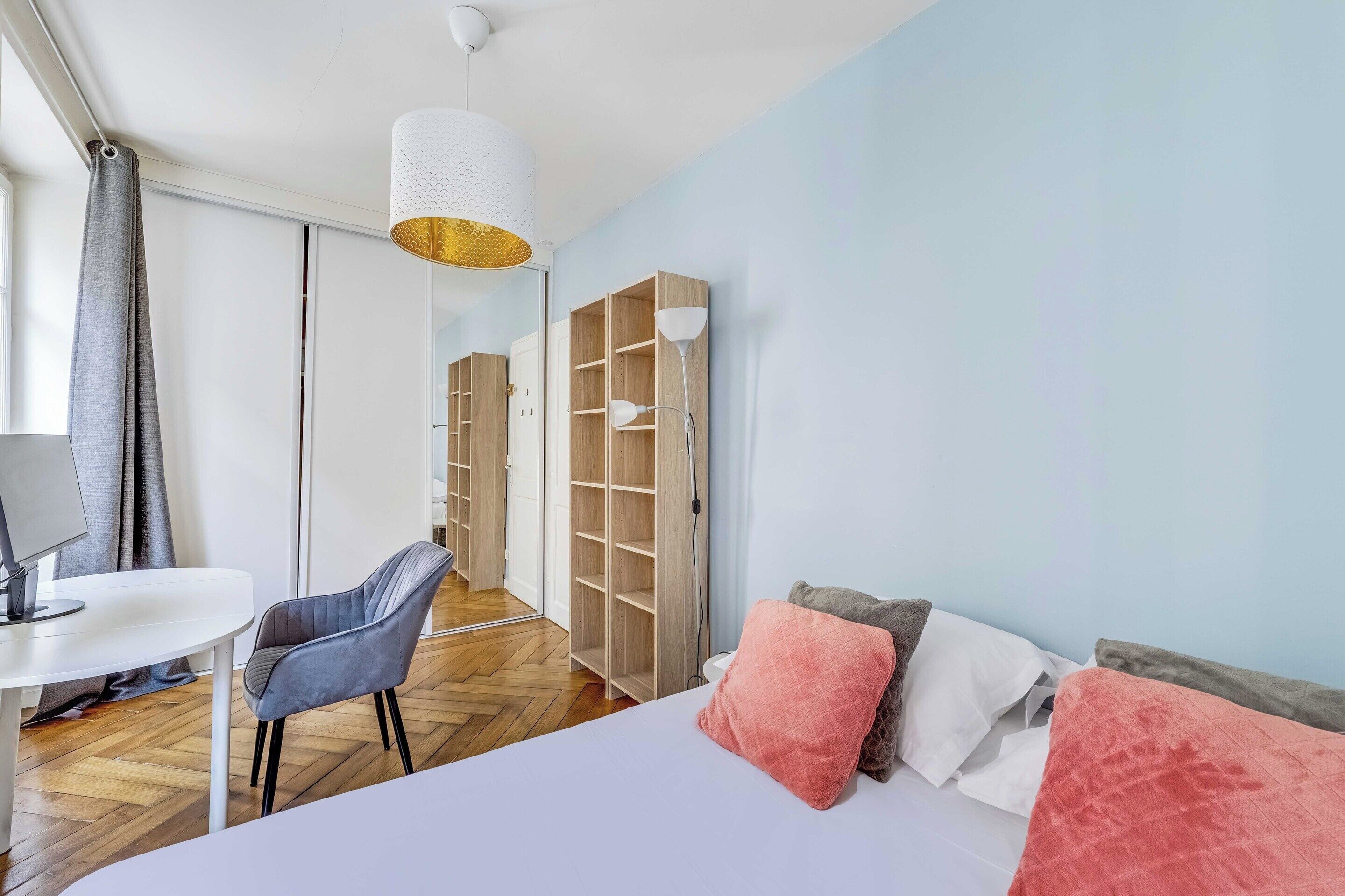 Apartment | 1 bedroom, laptop workspace, iron/ironing board, bed sheets