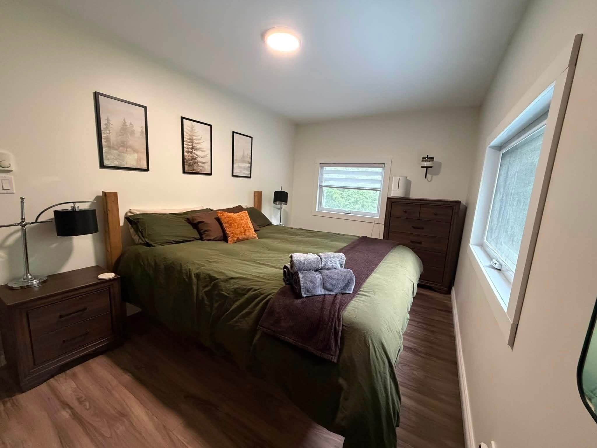 3 quartos, ferros/tábuas de passar roupa, Wi-Fi, roupa de cama