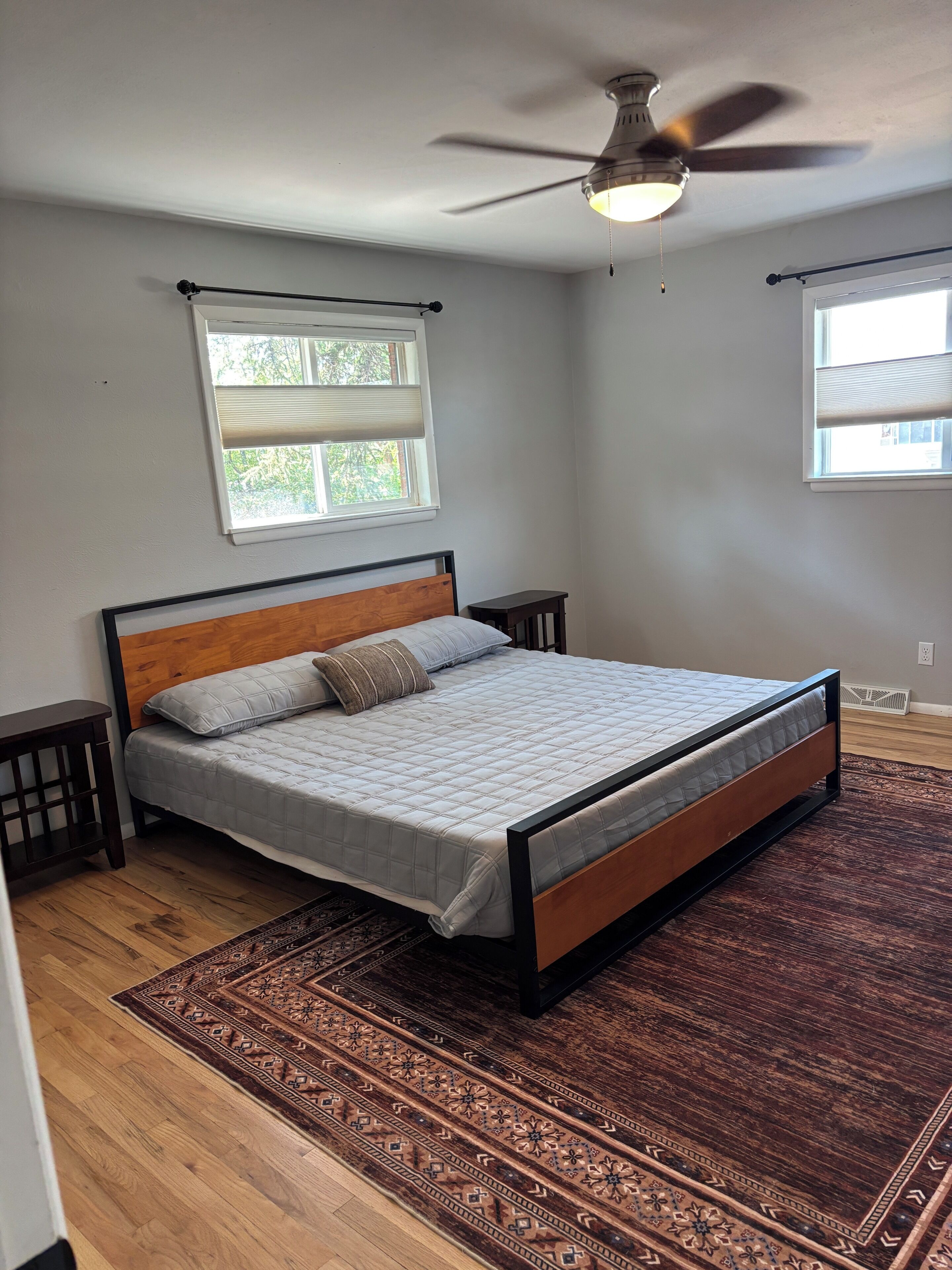 3 bedrooms, WiFi (free), bed sheets
