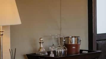 Twin Room, Balcony, Mountain View | In-room safe
