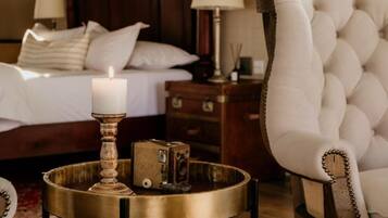 Family Room, Balcony | In-room safe