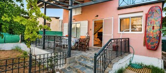 Marathon Coast Home - 2BR • Private Yard by ΜΡS