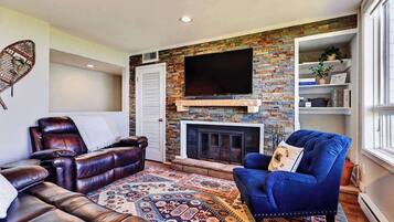 TV, fireplace, offices