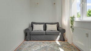 Economy Apartment, Non Smoking, Private Bathroom | Ruang tamu | 40 inci televisyen skrin rata dengan kabel, Netflix, Hulu