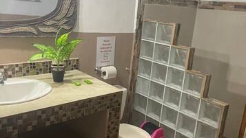 Bathroom | Shower, free toiletries, towels, soap