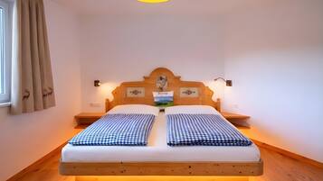2 dormitorios, tabla de planchar con plancha, wifi y ropa de cama