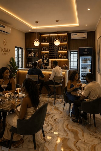 Toma Hotel