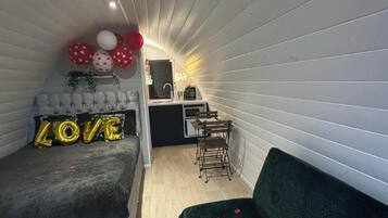1 quarto, roupa de cama