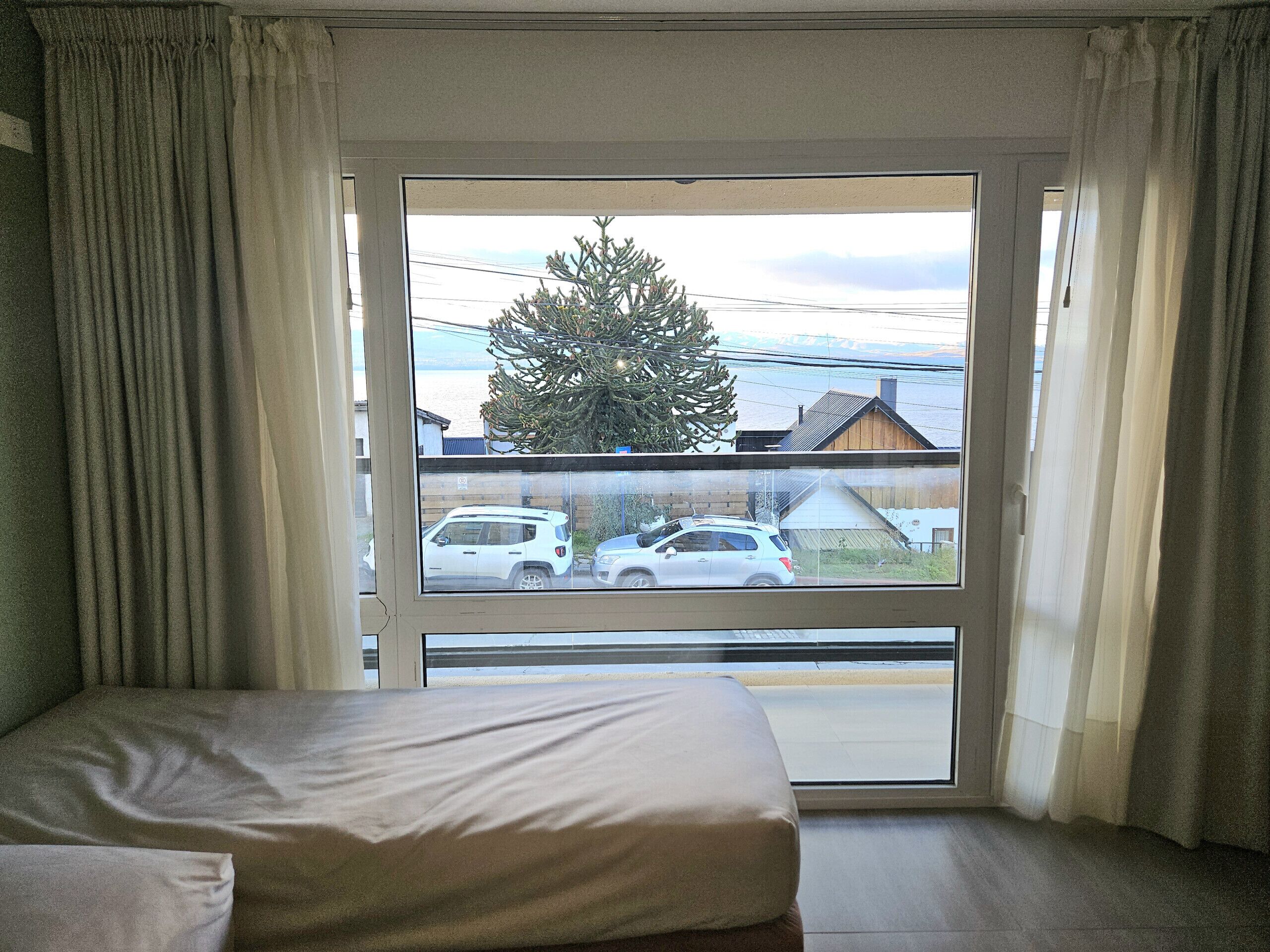 Iron/ironing board, WiFi (free), bed sheets