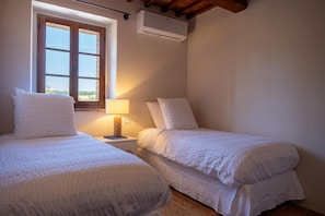 6 habitaciones, wifi y ropa de cama 