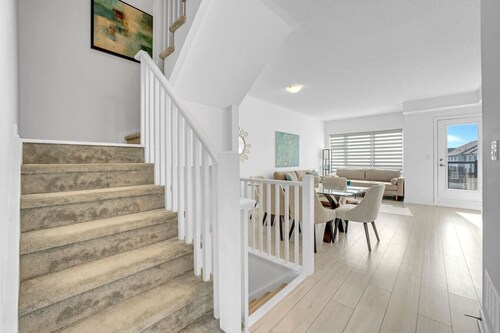 *Beautiful Family Home* With a Backyard + Parking