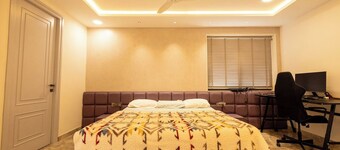 Executive Luxury Villa Comfort & Prestige in Welcoming Hyderabad