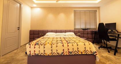 Executive Luxury Villa Comfort & Prestige in Welcoming Hyderabad