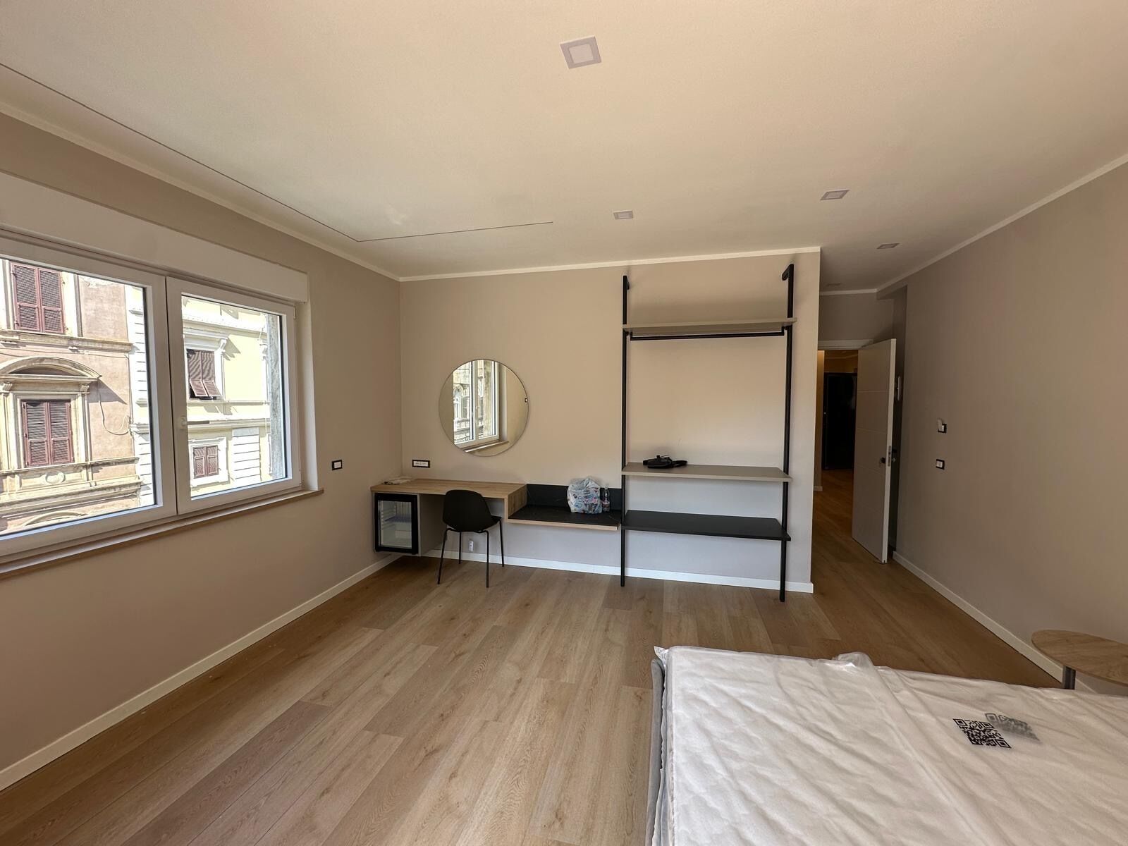 In-room safe, desk, laptop workspace, soundproofing