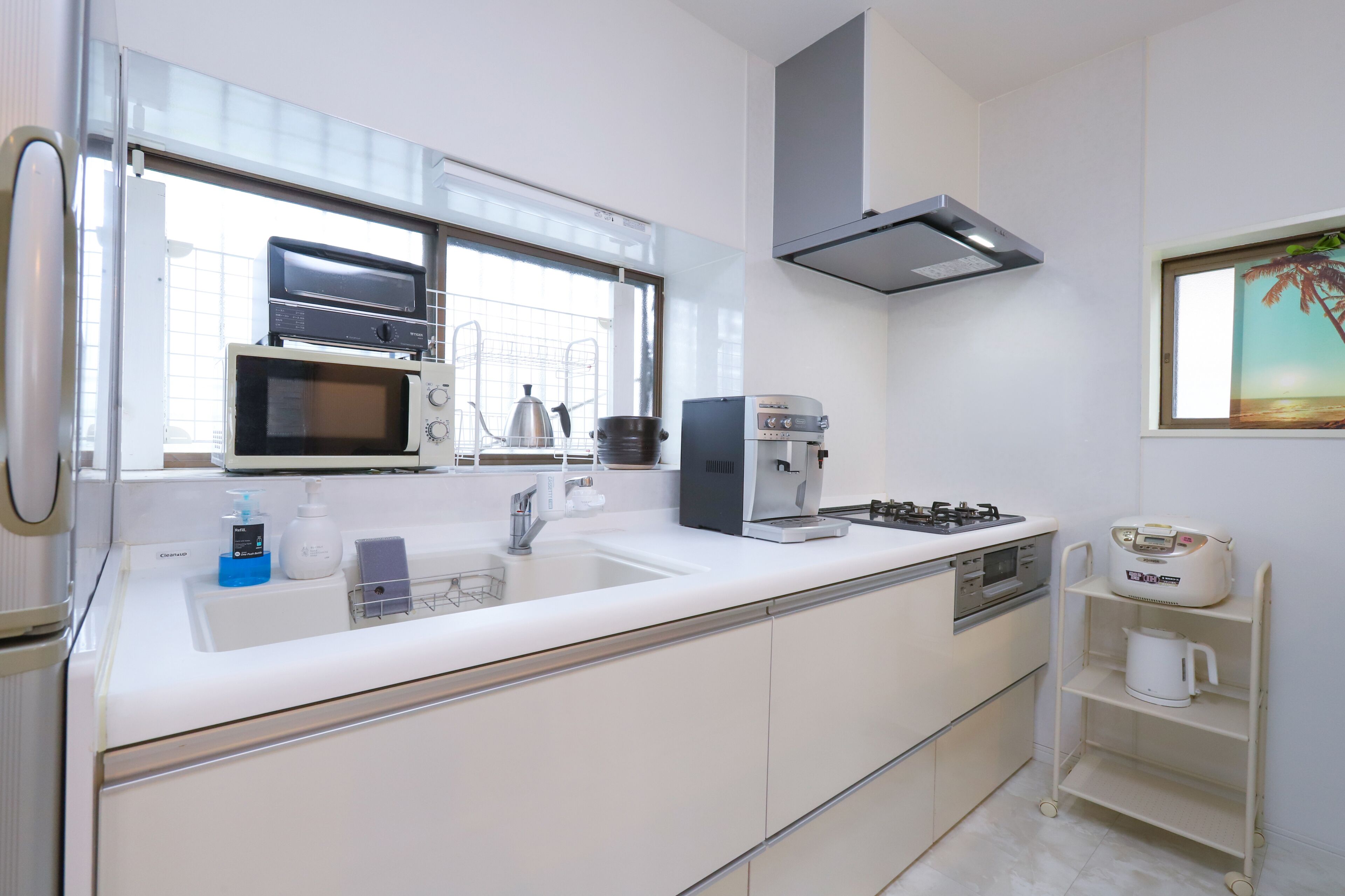 House, 1 Bedroom, Non Smoking, Patio | Private kitchen | Coffee/tea maker, full-size fridge, microwave, stovetop
