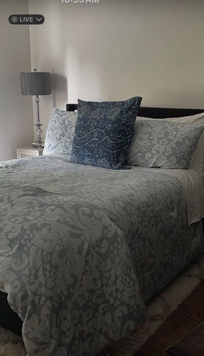Room - THE PERFECT SUMMER HOME Tranquil 3-bedrooms home in charming Rumson NJ (Rumson)