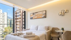 Deluxe Süit, Evcil Hayvanlara İzin Verilir, Şehir Manzaralı | Güneşlik/perde, ütü/ütü masası, ücretsiz kablosuz İnternet 