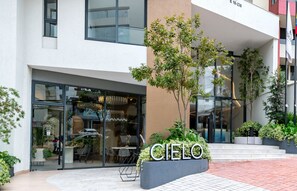 Exterior detail - Edificio Cielo by Host Ecuador (Quito)