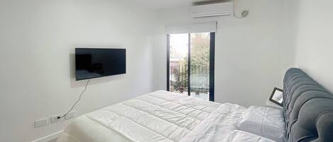 Apartment, 1 Bedroom, Smoking, Balcony | Room amenity