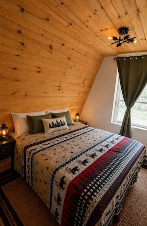 2 bedrooms, iron/ironing board, free WiFi, bed sheets - Newly built cabin by Luray Caverns/Shenandoah Natl Park/Wedding Venues (Stanley)