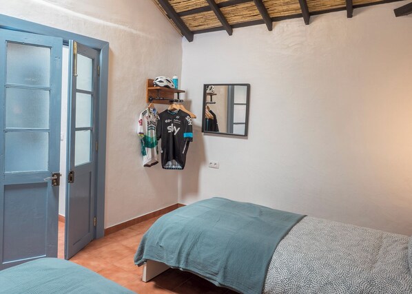 4 Schlafzimmer, Bügeleisen/Bügelbrett, kostenloses WLAN, Bettwäsche