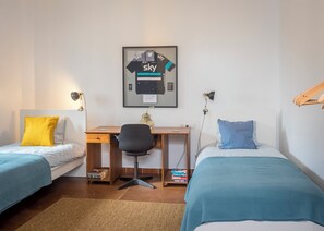 Room - Vista del Drago: Spacious Sea-View Villa Near Tenerife’s Ancient Dragon Tree (Icod de los Vinos)