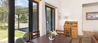 K & D Lone Peak Lodge-Meadow Village