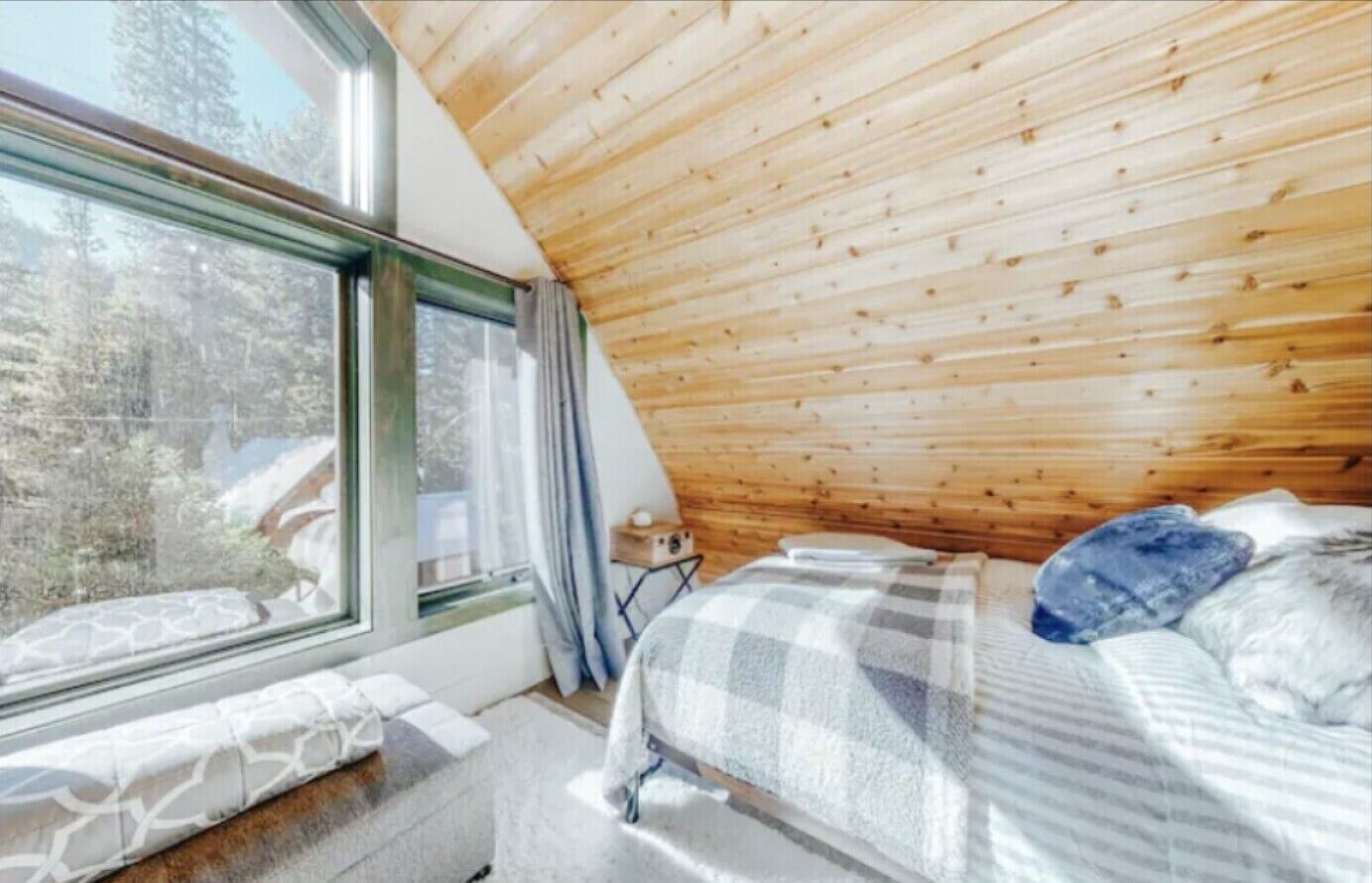 Travel cot