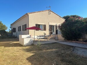 Esterni