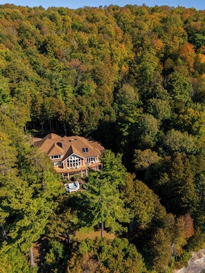 Exterior - Lakefront Estate w/ Dock, Hot Tub & Bar/Game Room (Milton)