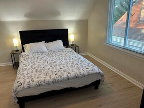 Unclassified image, 5 of 16, button - Kanauga 4BR, 1Bath Near Cincinnati Attractions (Cincinnati)