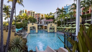 Unclassified image, 2 of 15, button - ST. THOMAS vacation resort in  the tropical U.S. Virgin Islands. (St Thomas)