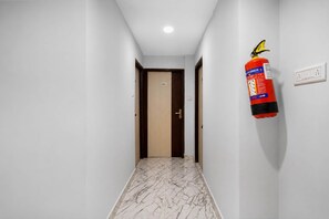 Interior - Hotel O Ripon Street SR Royale (Kolkata)