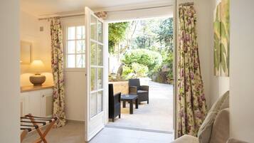 Deluxe Double Room | In-room safe, blackout drapes, iron/ironing board (on request)