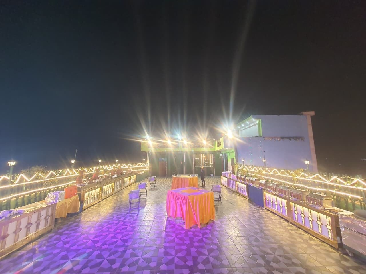Area banquet outdoor
