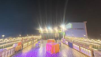 Area banquet outdoor