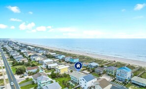 Beach - Ocean Isle Beach 3BR/2BA, Pool, Steps to Beach, Sleeps 8 (Ocean Isle Beach)