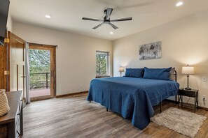 6 bedrooms, iron/ironing board, WiFi, bed sheets - One of a Kind - Emerald Canyon - South Central Black Hills (Hermosa)